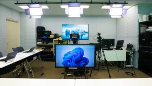 スタジオ2(グリーンバック)